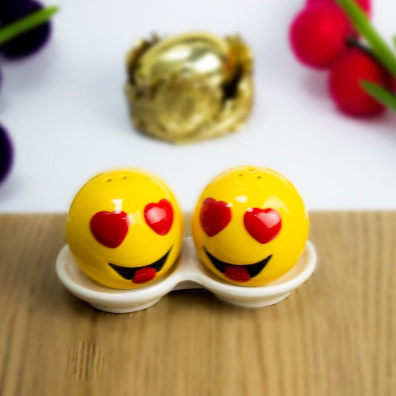 Salt and Pepper Set (Heart Eyes) | kitchen item | Waseeh Pakistan
