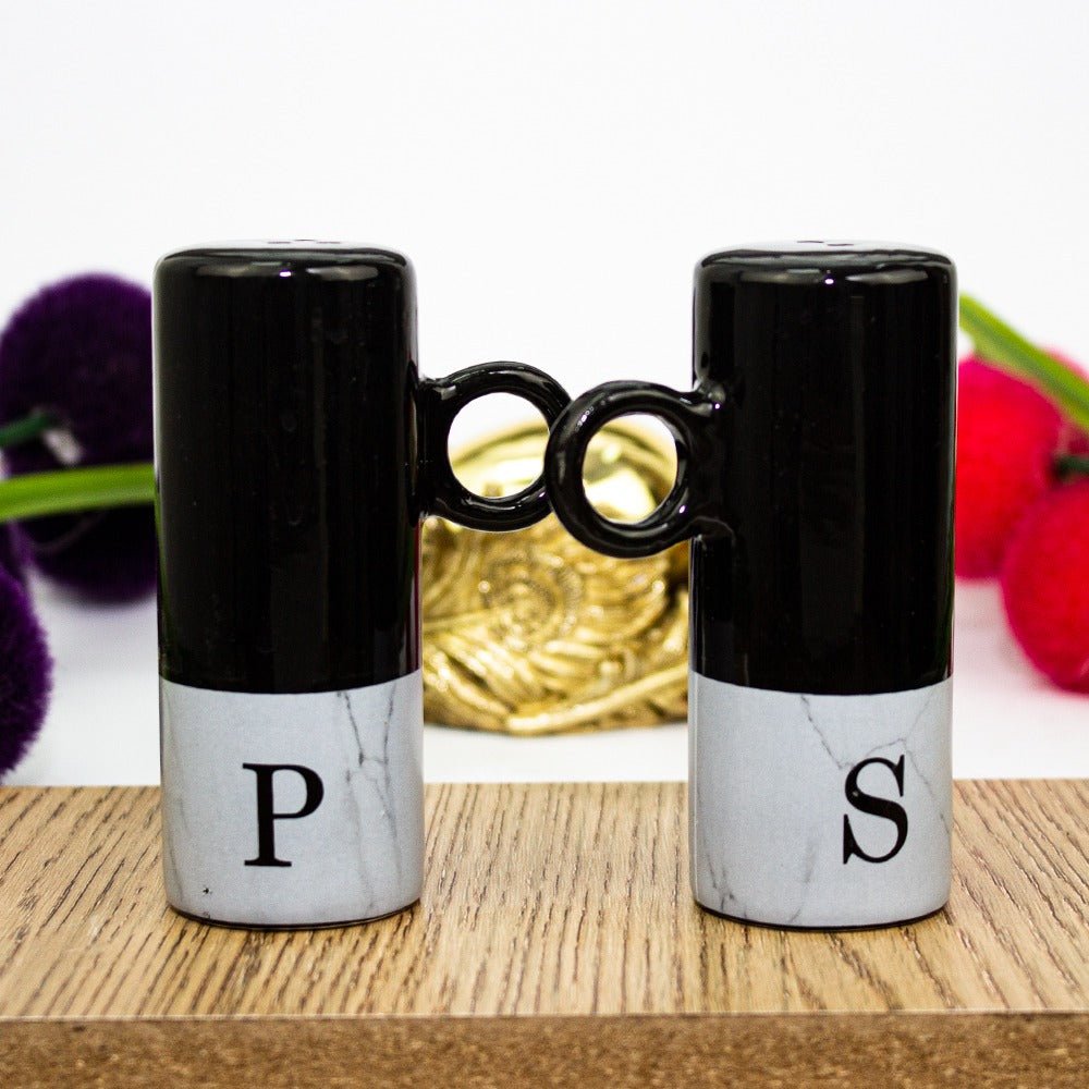 Salt and Pepper Set (Hold it) | kitchen item | Waseeh Pakistan