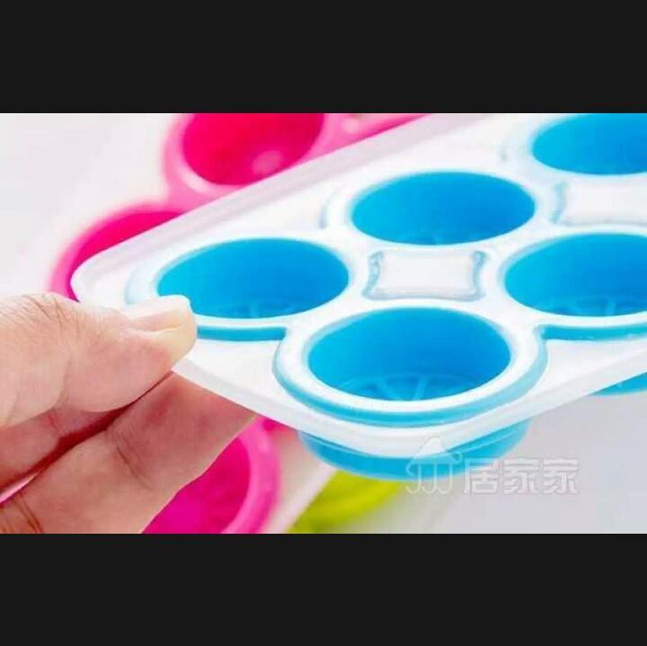 Silicone Ice Cube Tray (12 Grid) | kitchen item | Waseeh Pakistan