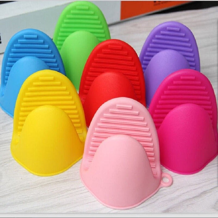 Silicone Mini Mitts Gloves (2 pcs) | kitchen item | Waseeh Pakistan
