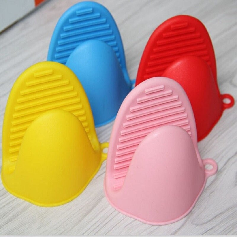 Silicone Mini Mitts Gloves (2 pcs) | kitchen item | Waseeh Pakistan
