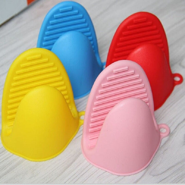 Silicone Mini Mitts Gloves (2 pcs) | kitchen item | Waseeh Pakistan