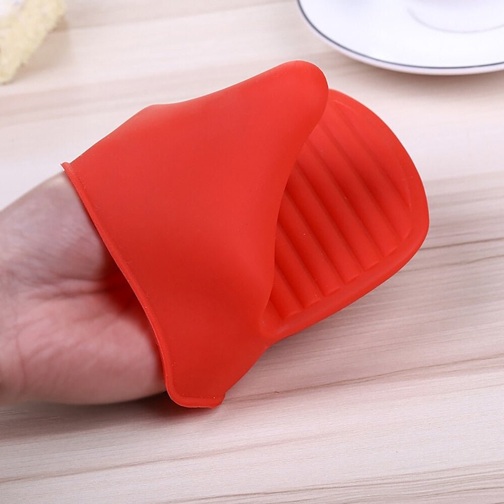 Silicone Mini Mitts Gloves (2 pcs) | kitchen item | Waseeh Pakistan