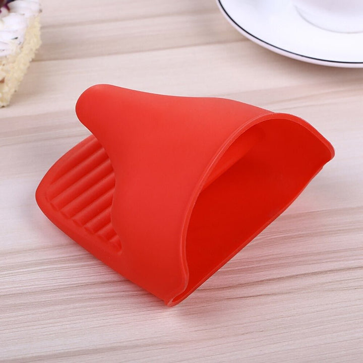 Silicone Mini Mitts Gloves (2 pcs) | kitchen item | Waseeh Pakistan