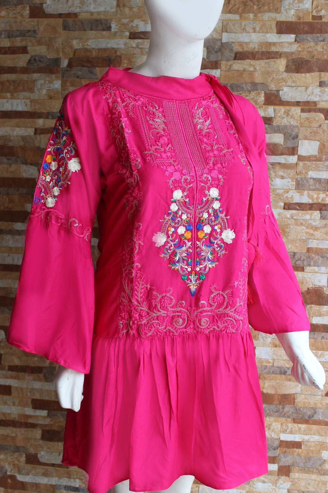 Spring Linen Fabric - Blue - Pink - Red - Ladies | Fashion Point | Waseeh Pakistan