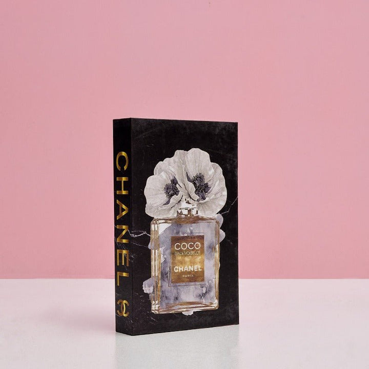 Trendy Tomes Book Decor | Home Décor | Waseeh Pakistan