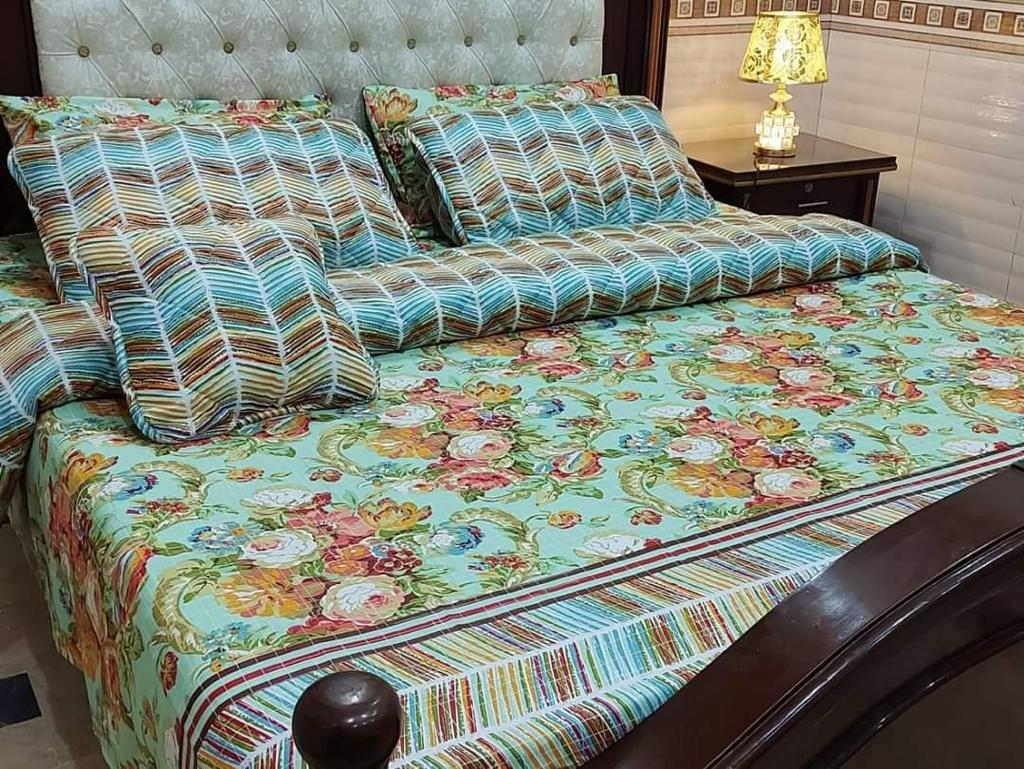 Ventura Comforter Set 7Pcs - King Size | Home Décor | Waseeh Pakistan