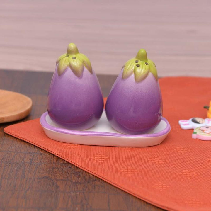 Vintage Vegetable Salt and Pepper Set | kitchen item | Waseeh Pakistan