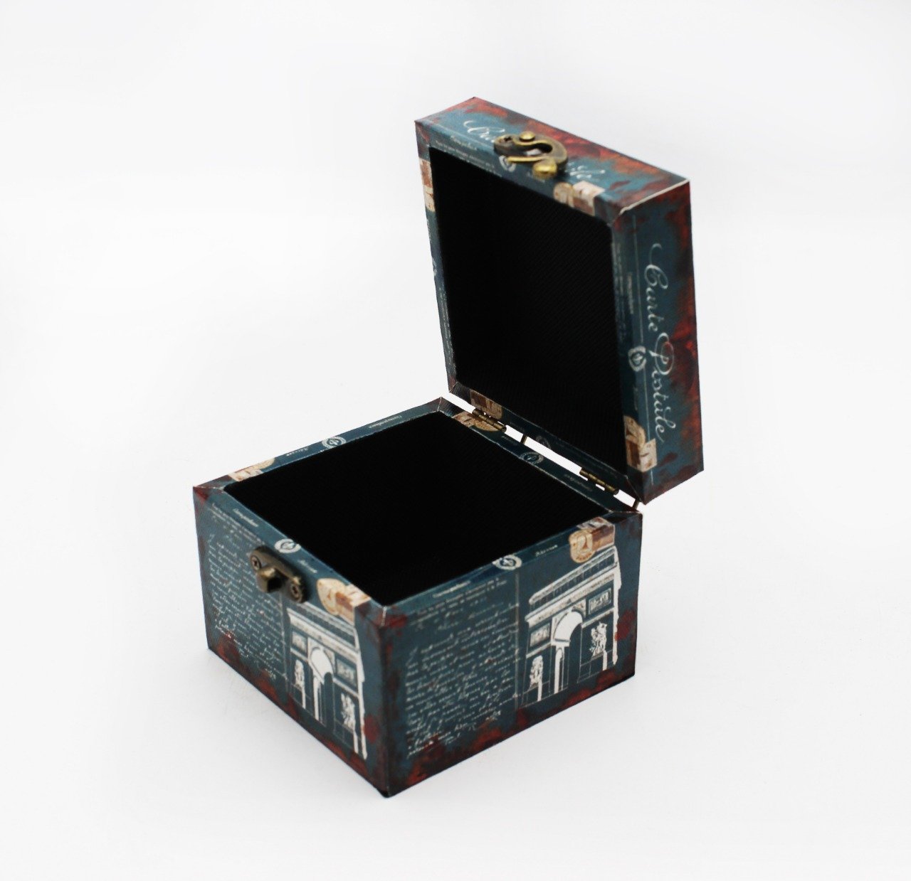 Vintage Jewelry Box - waseeh.com