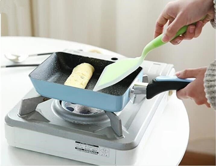 Wide Silicone Turner | kitchen item | Waseeh Pakistan