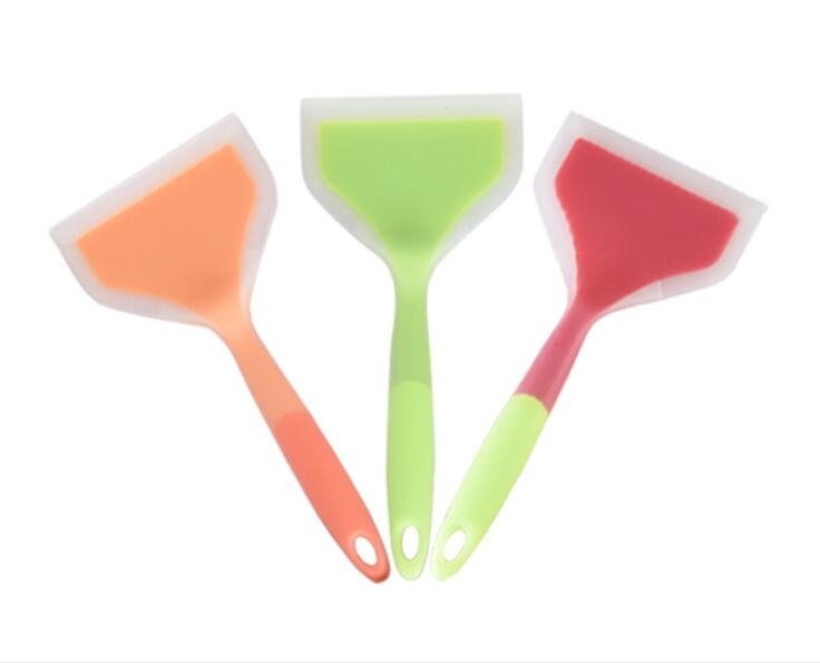 Wide Silicone Turner | kitchen item | Waseeh Pakistan