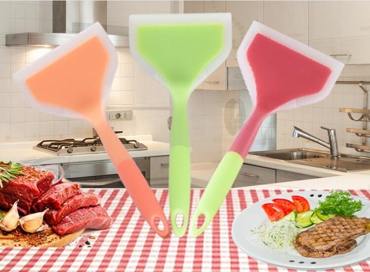 Wide Silicone Turner | kitchen item | Waseeh Pakistan